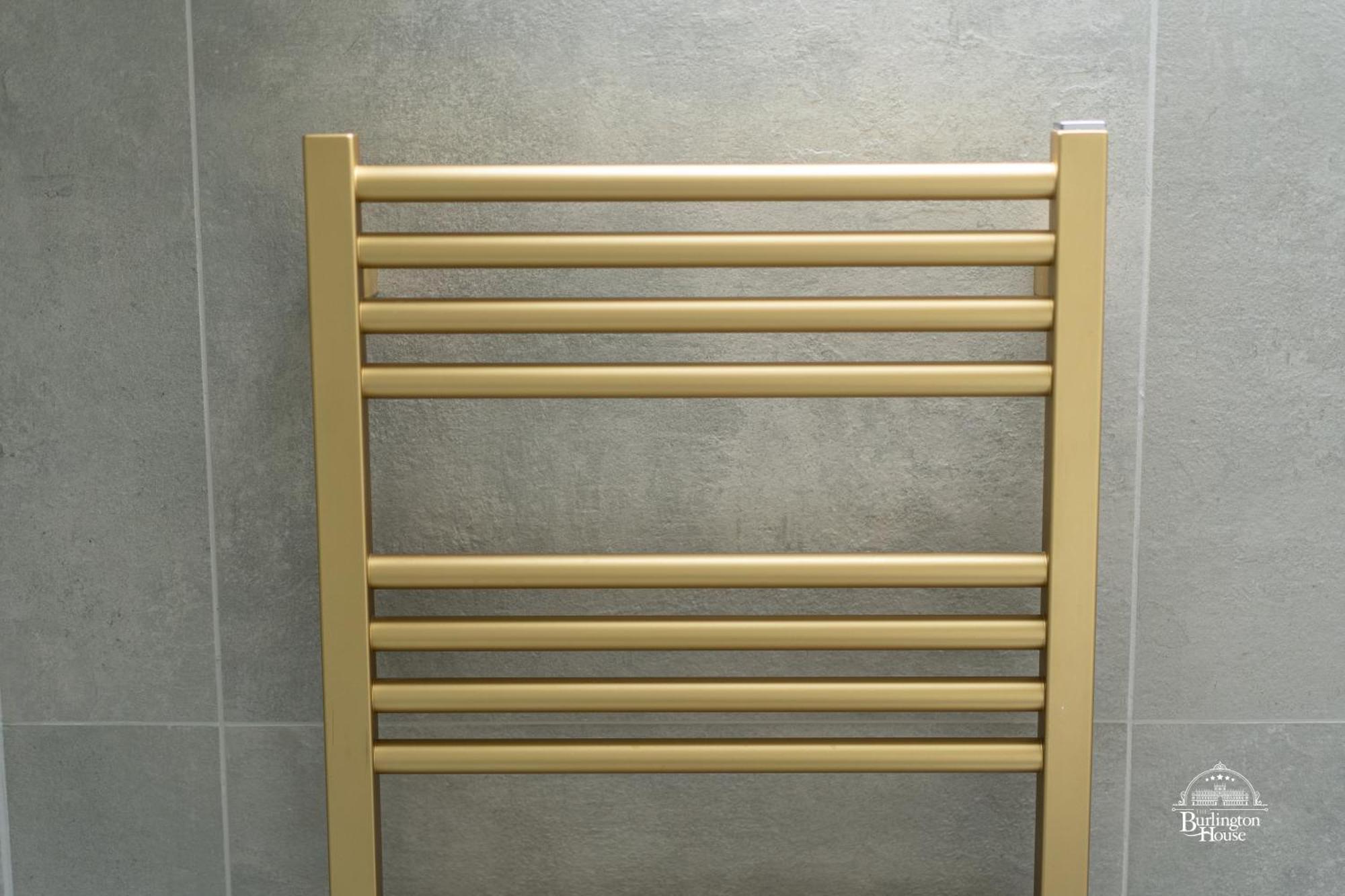 Bed and Breakfast Burlington House Boutique à Oxford Chambre photo A heated towel rail