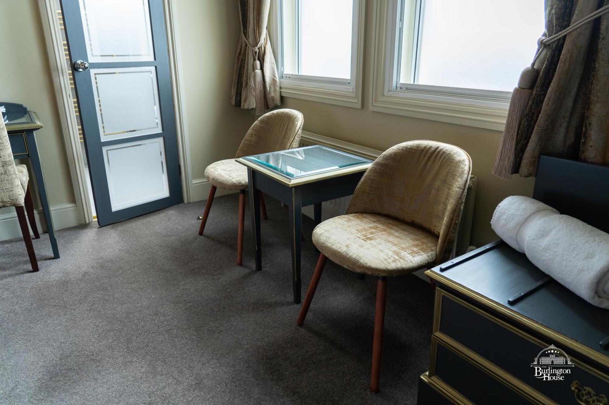 Bed and Breakfast Burlington House Boutique à Oxford Chambre photo A room at the hotel