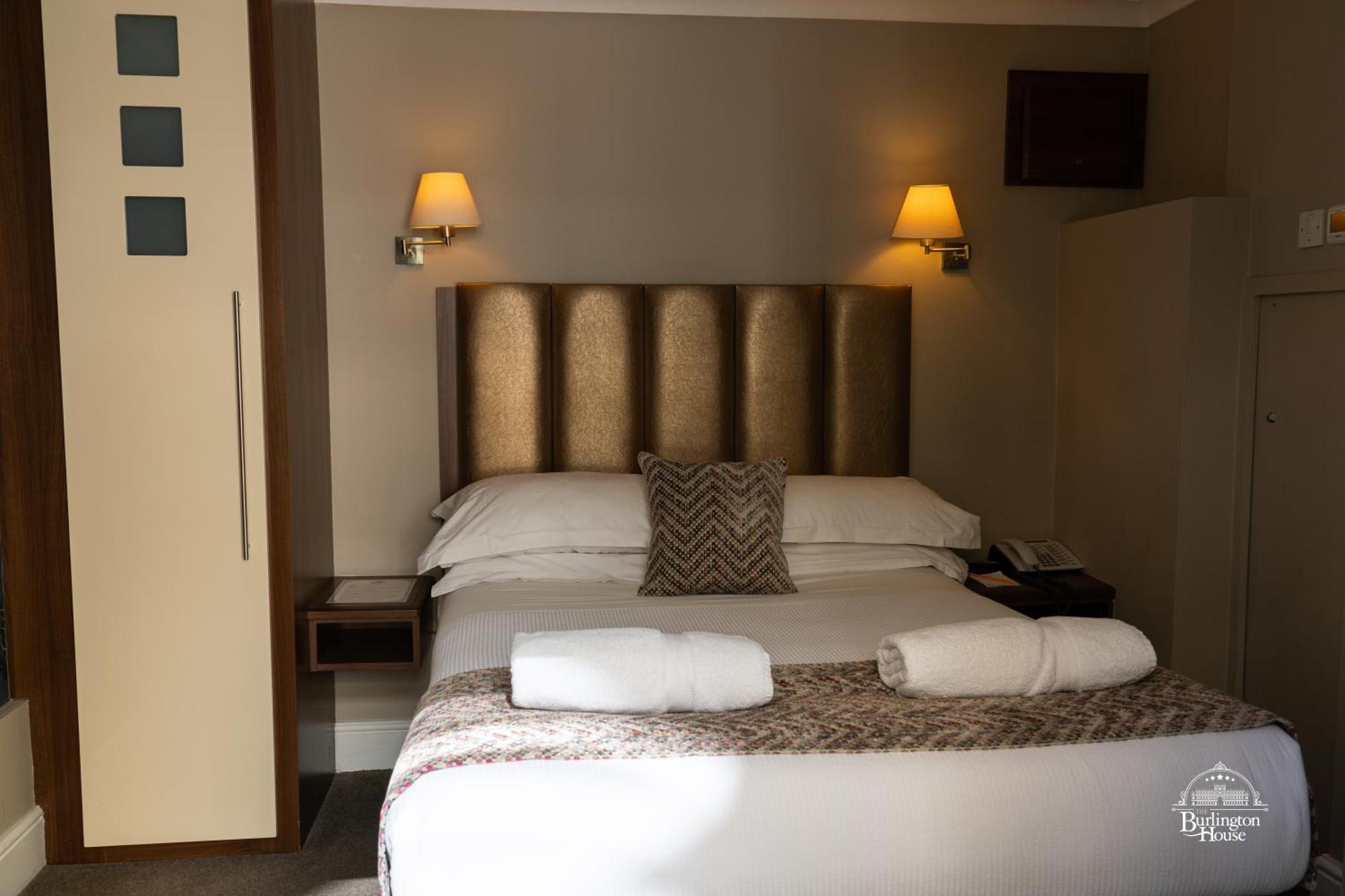 Bed and Breakfast Burlington House Boutique à Oxford Chambre photo A bedroom at the hotel